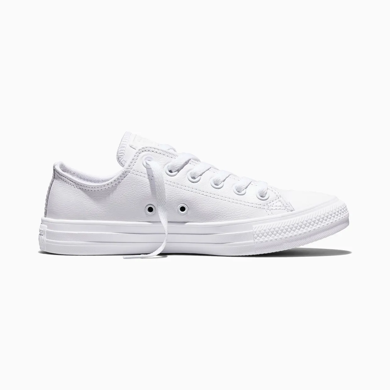 converse-chuck-taylor-all-star 136823C