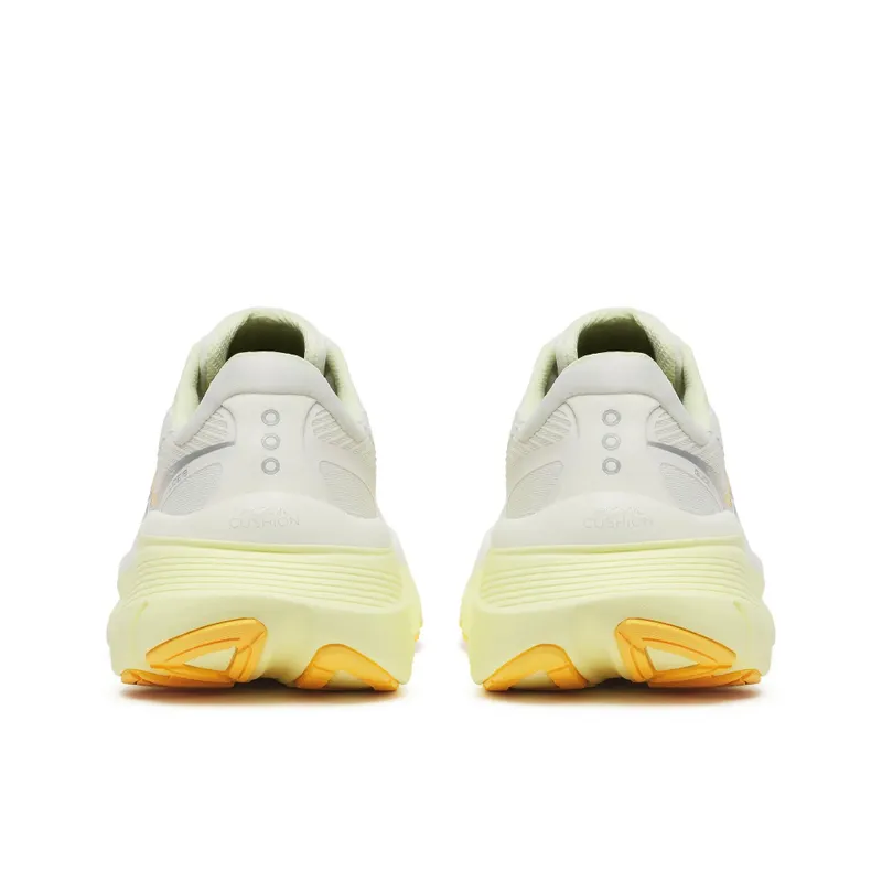 SAUCONY Guide 19 “Ivory / Tender” (S11058-144)