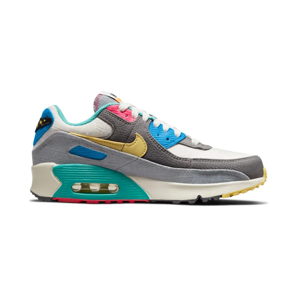 Nike Air Max 90 Older Kids’ Grey 50% Sustainable Materials (DN4415-001)
