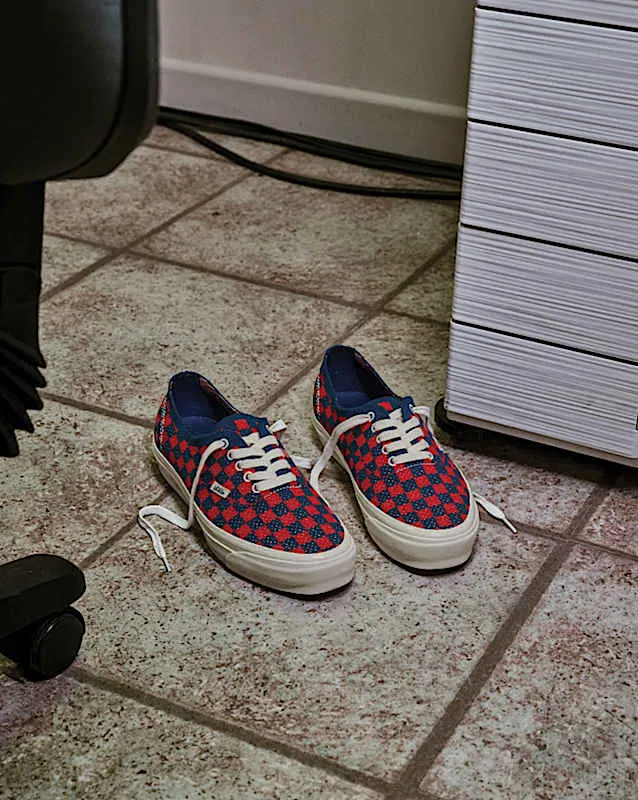 Vans Red (VN000EJCRDB)