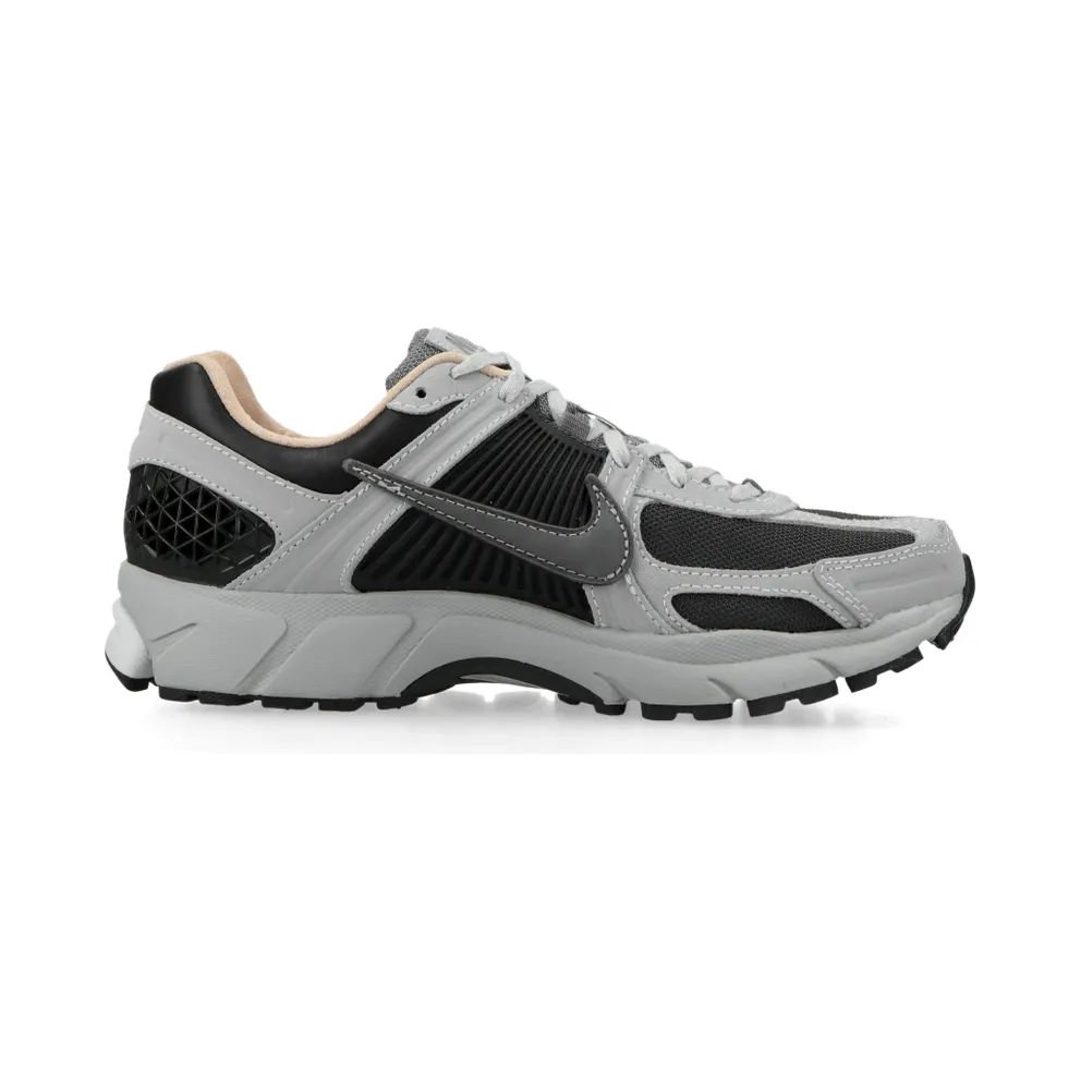 Nike Zoom Vomero 5 (dk smoke grey / smoke grey / lt smoke grey) – HV5982-001