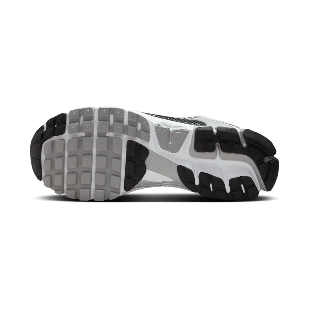Nike Zoom Vomero 5 “Metallic Silver Black” (FJ4151-004)
