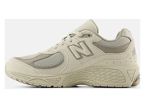 new-balance-2002r GC2002BE