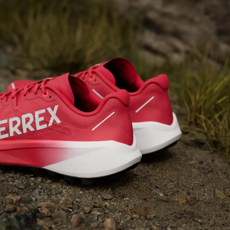adidas Terrex Agravic 3 Trail Pure Ruby Dash Grey Cloud White (JR4030)