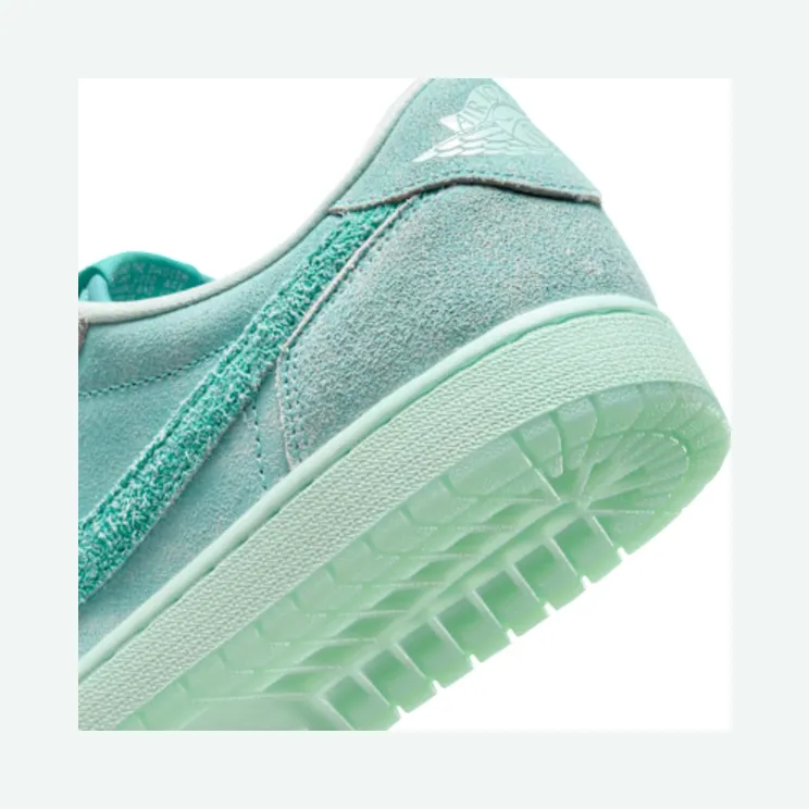 air-jordan-1 HQ8111-300