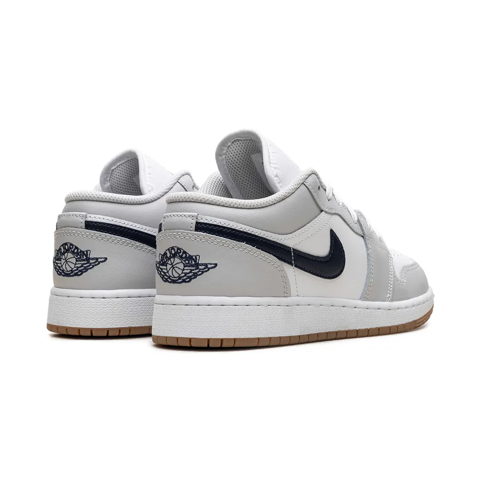 Jordan 1 Low GS “White Neutral Grey Gum Midnight Navy” (553560-146)
