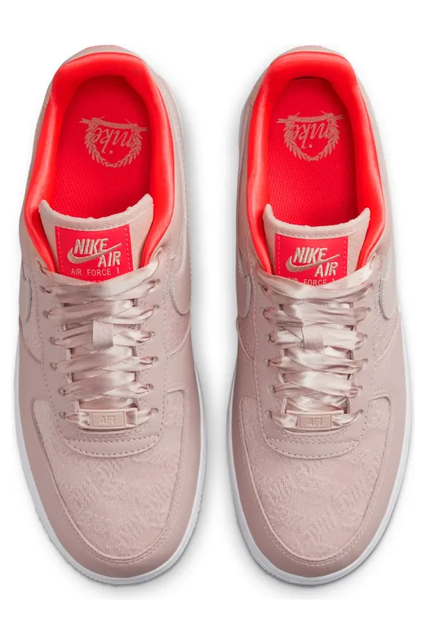 nike-air-force DQ7782-200