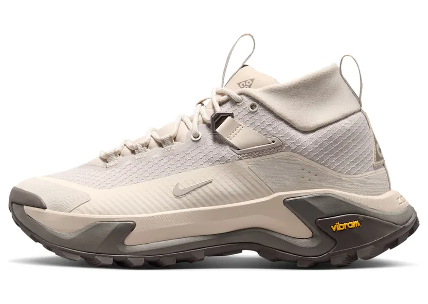 nike-acg IO7855-200