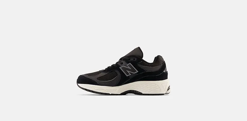 New Balance 2002R GS “Black” (GC2002BK)