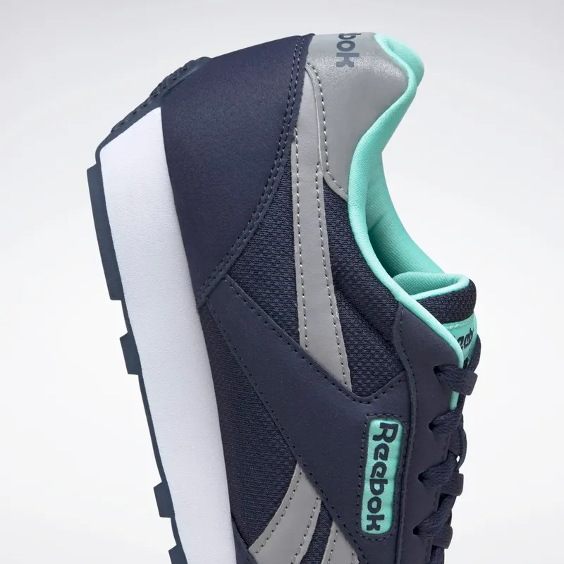 reebok-sneaker Q46100