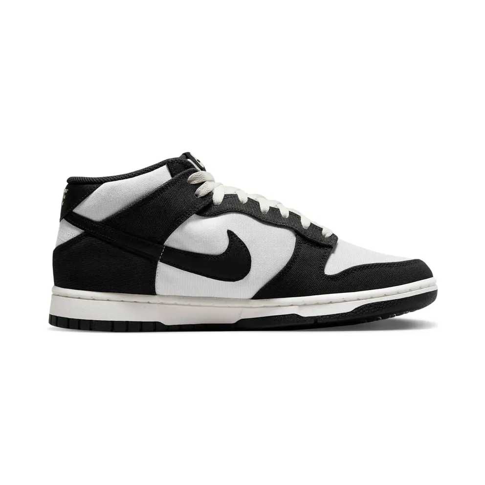 Nike Dunk Mid “Black / White” (DV0830-102)