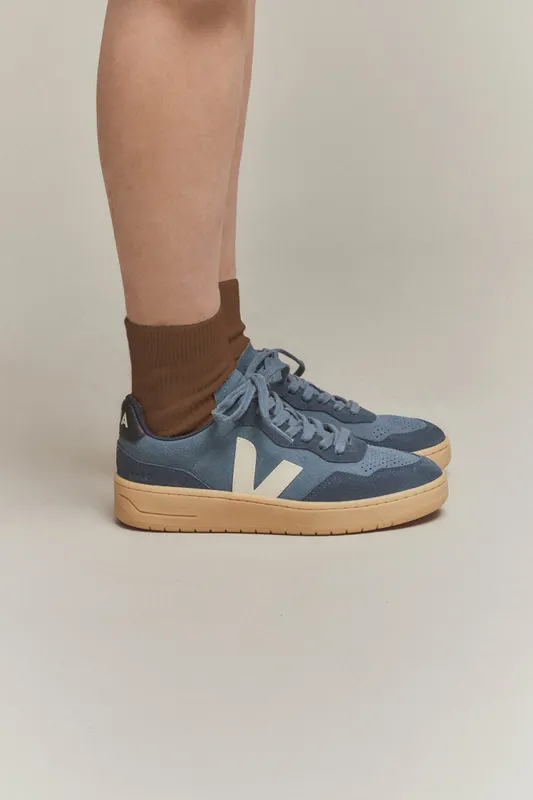 VEJA V-90 aus Wildleder – Blue (VD0303848)