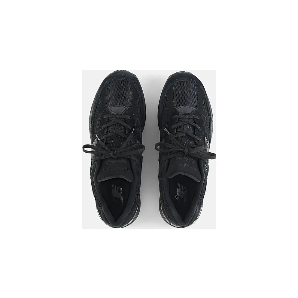 New Balance 992 “Made in USA – Triple Black” (U992TB)