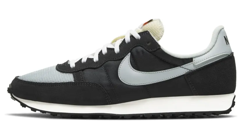 Nike Challenger OG Zwart (CW7645-007)