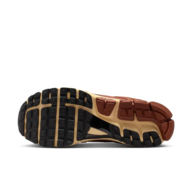 Nike Zoom Vomero 5 “Swooshless” (IO4555-200)