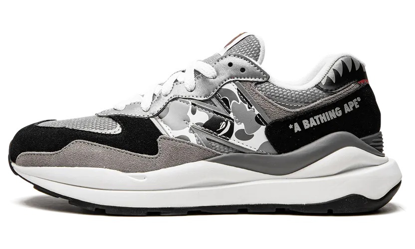 57/40 “Bape x New Balance” (M5740BAP)