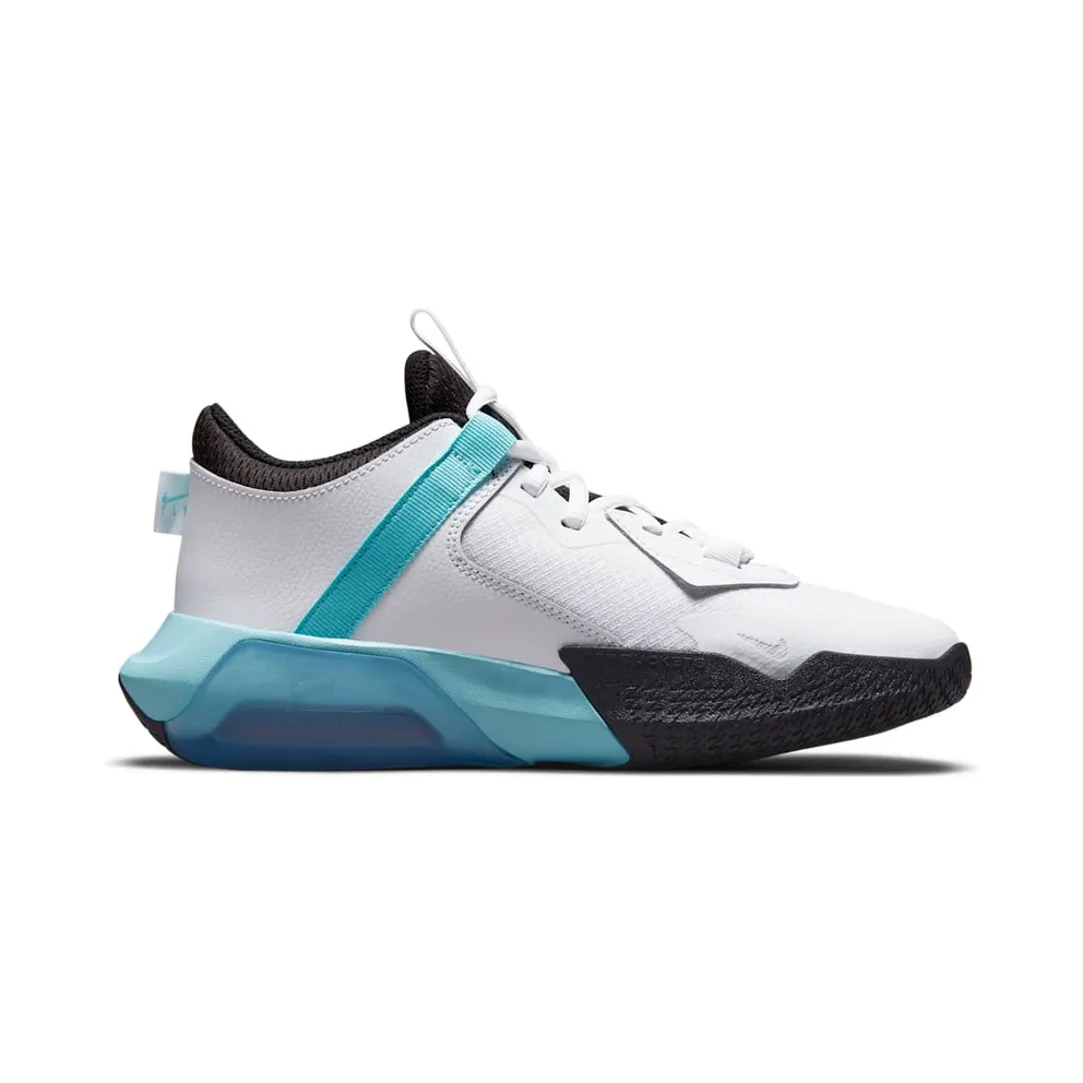 Nike Air Zoom Crossover Older Kids’ Basketball White (DC5216-101)