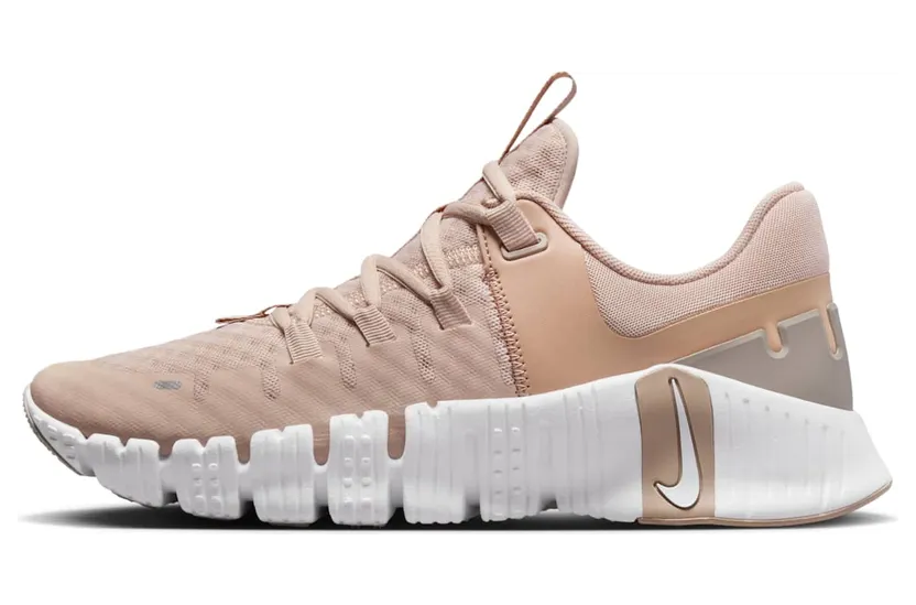 Nike Free Metcon 5 “Pink Oxford” (DV3950-600)