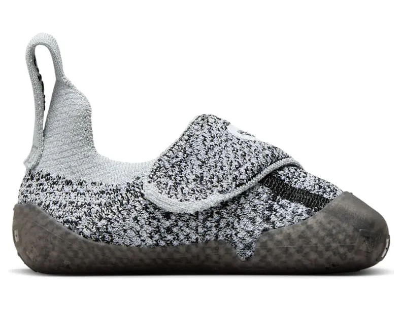 nike-swoosh-1 FB3244-001