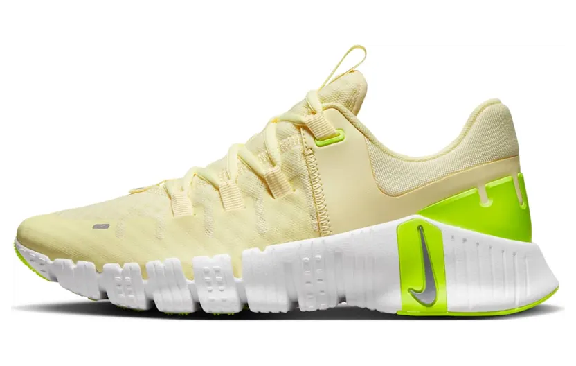 Nike Free Metcon 5 DV3950-800