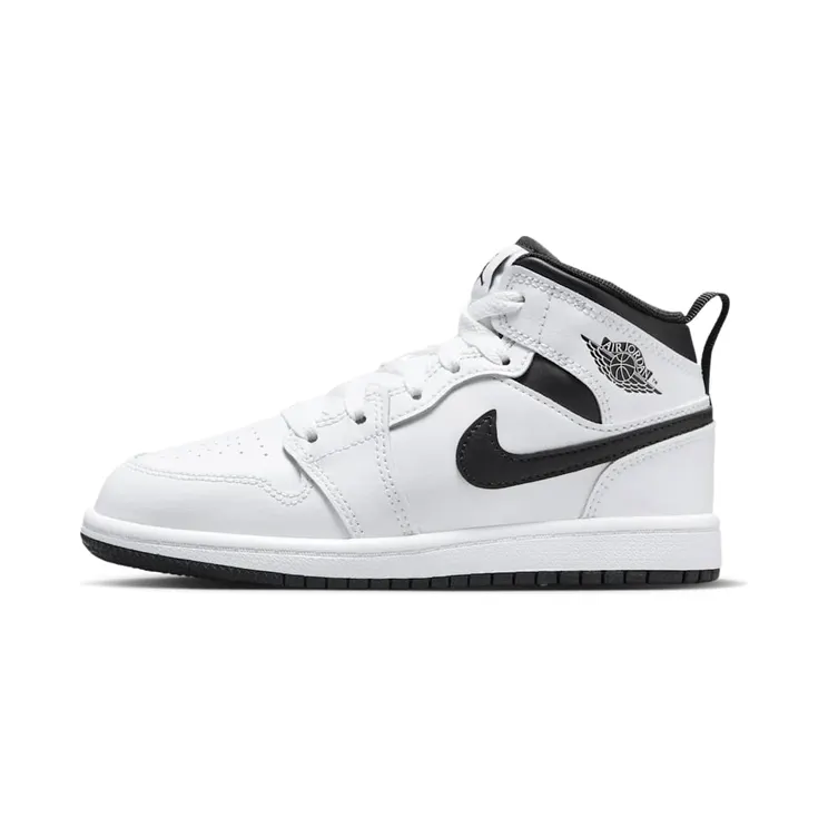 Jordan 1 Mid Reverse Panda “White / Black” (DQ8424-132)