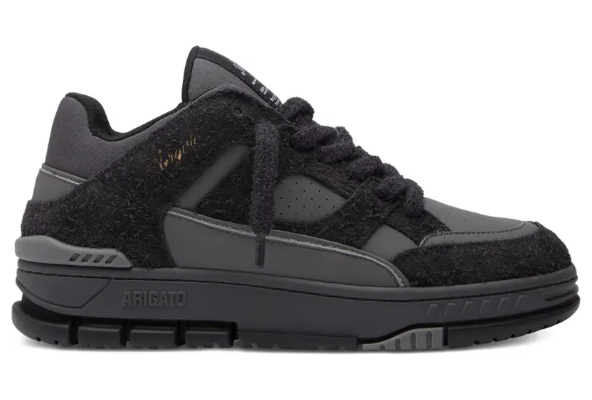 Axel Arigato Area Lo Fluffy low-top “Black” (F3593001)