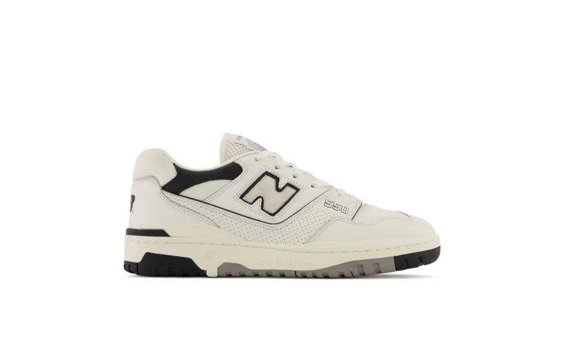 New Balance 550 “Cream Black”: de crème-550 die overal onder past