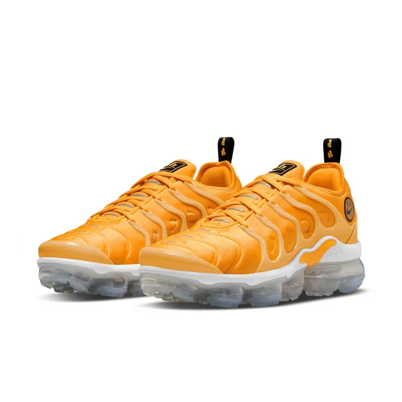 Nike Air VaporMax Plus Go The Extra Smile (W) (DO5874-700)