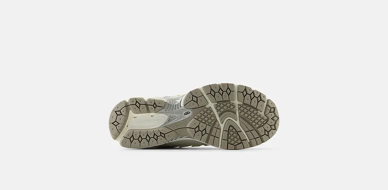 New Balance 1906R “Beige Grey” (U1906RSA)