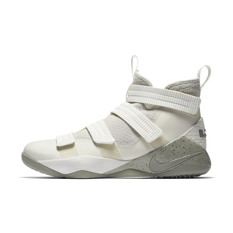 Nike  LeBron Soldier Xi Sfg Light Bone/Dark Stucco-Black Light Bone/Dark Stucco-Black (897646-005)