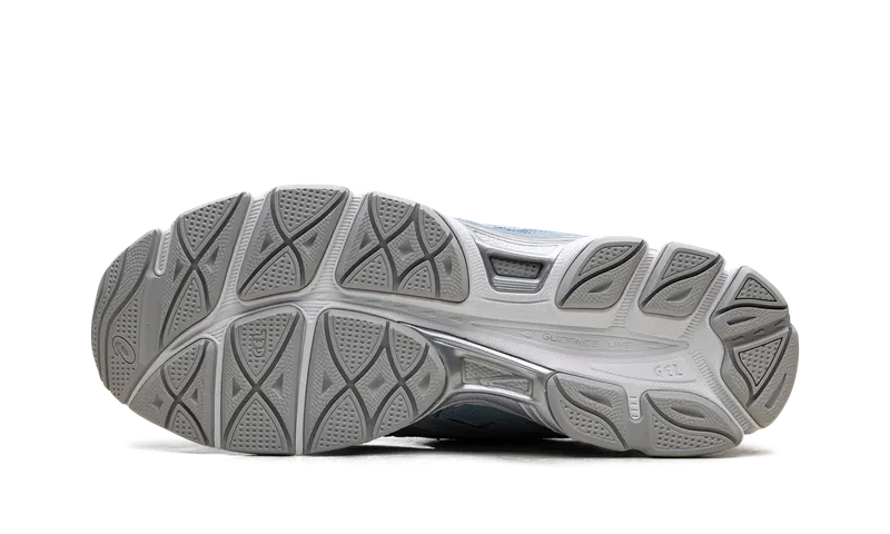 Asics GEL-NYC “Arctic Sky”: zacht blauw, harde shape (4)