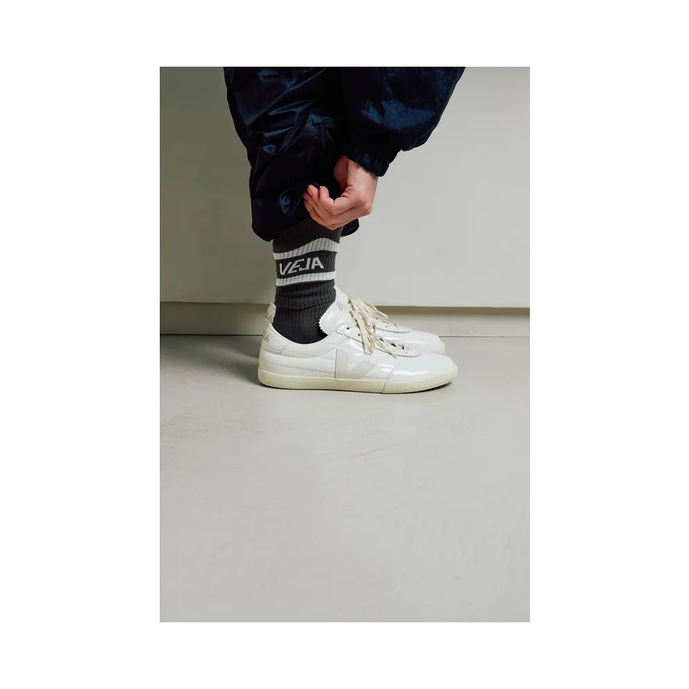 Veja PANENKA PATENT LEATHER White