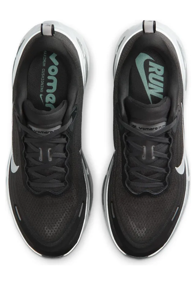 nike-vomero-plus IM6011-060