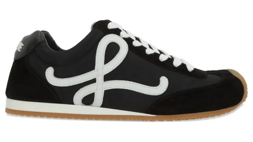 Loewe Ballet Runner Sneakers Black / White