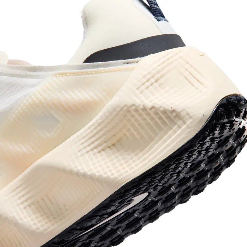 nike-ava-rover DX4215-102