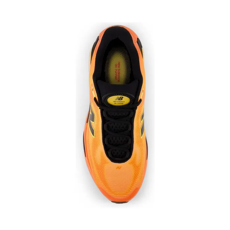 new-balance-sneaker MACR16P7