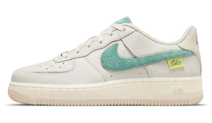 nike-air-force DO5877-100