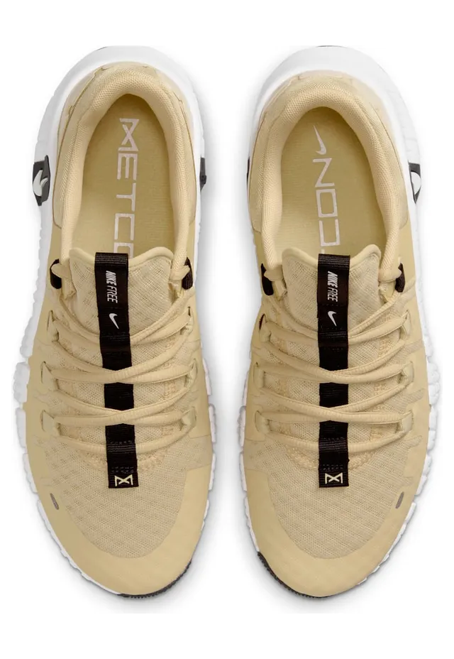 nike-metcon FN6616-701