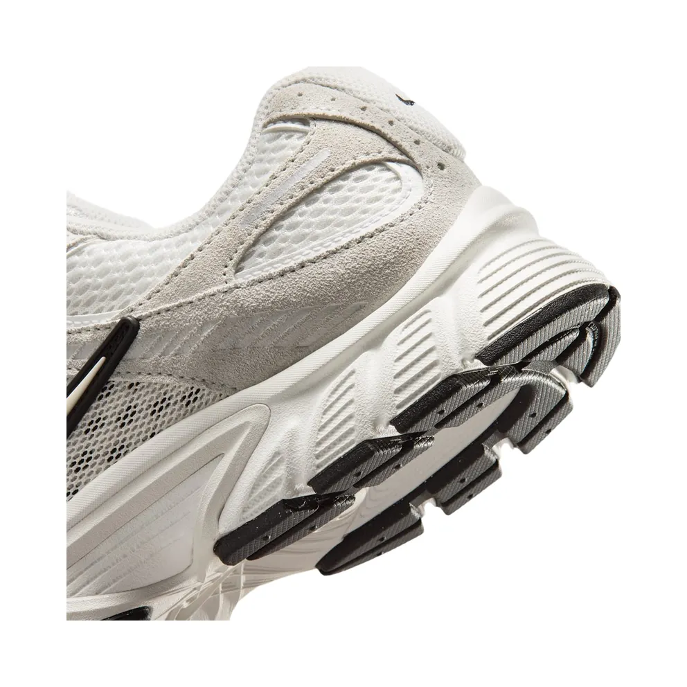 Nike V5 RNR Summit White/Photon Dust/Summit White (IX0197-105)