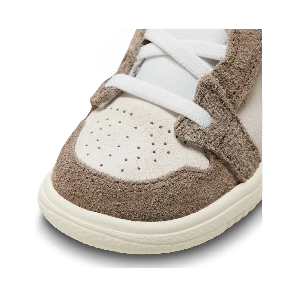 Jordan 1 Retro Low Alt Year Of The Rabbit (2023) (DZ4444-200)