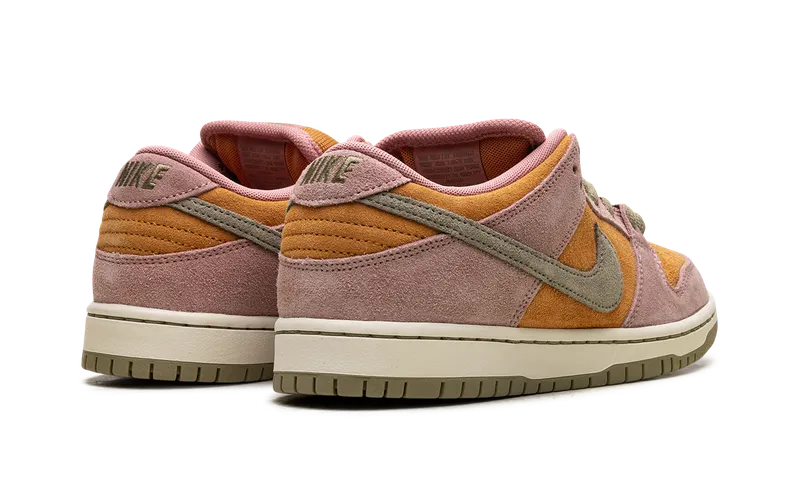 Nike SB Dunk Low “Red Stardust” (HJ4135-600)