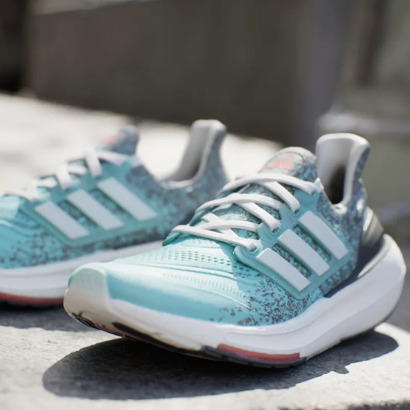 adidas Ultra Boost Light Flash Aqua Bright Red (IE1692)