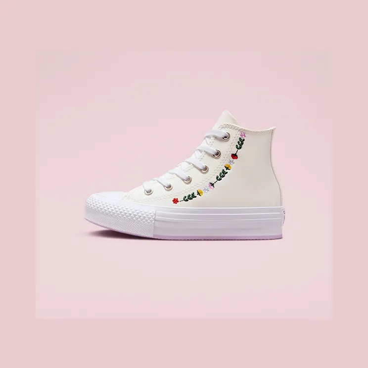 converse-chuck-taylor-all-star A02229C