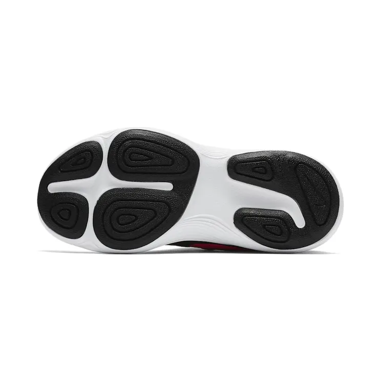 nike-revolution 943307-004