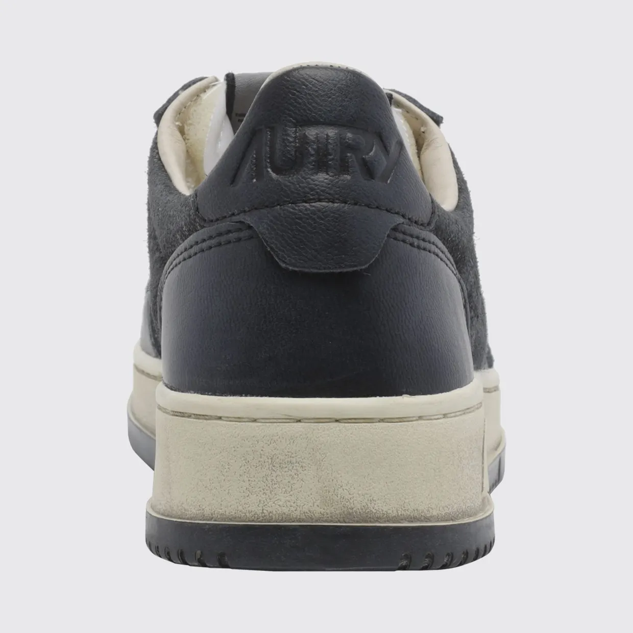 Autry Medalist Low Super Vintage Calfskin Sneakers with Worn Effect Grey (AVLMAD03) (3)
