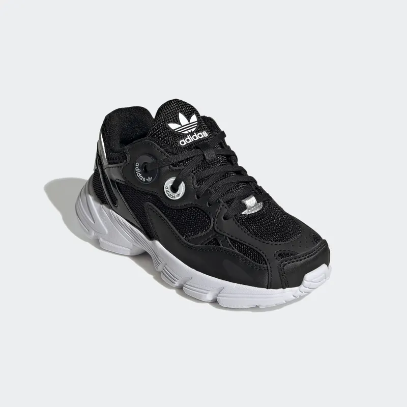 Adidas Astir Core Black / Core Black / Cloud White (GY6658)