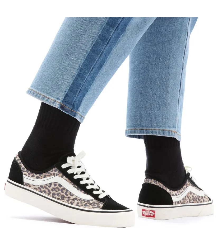 vans-style VN0A5HYRA6D