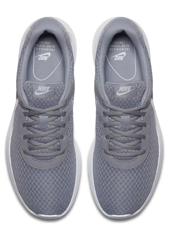 nike-tanjun 812654-010