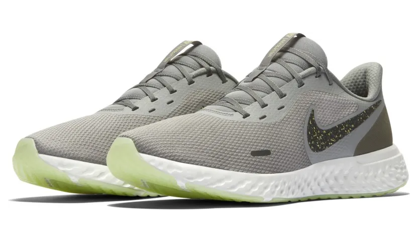 Nike Revolution 5 Special Edition Grau (CD0302-001)