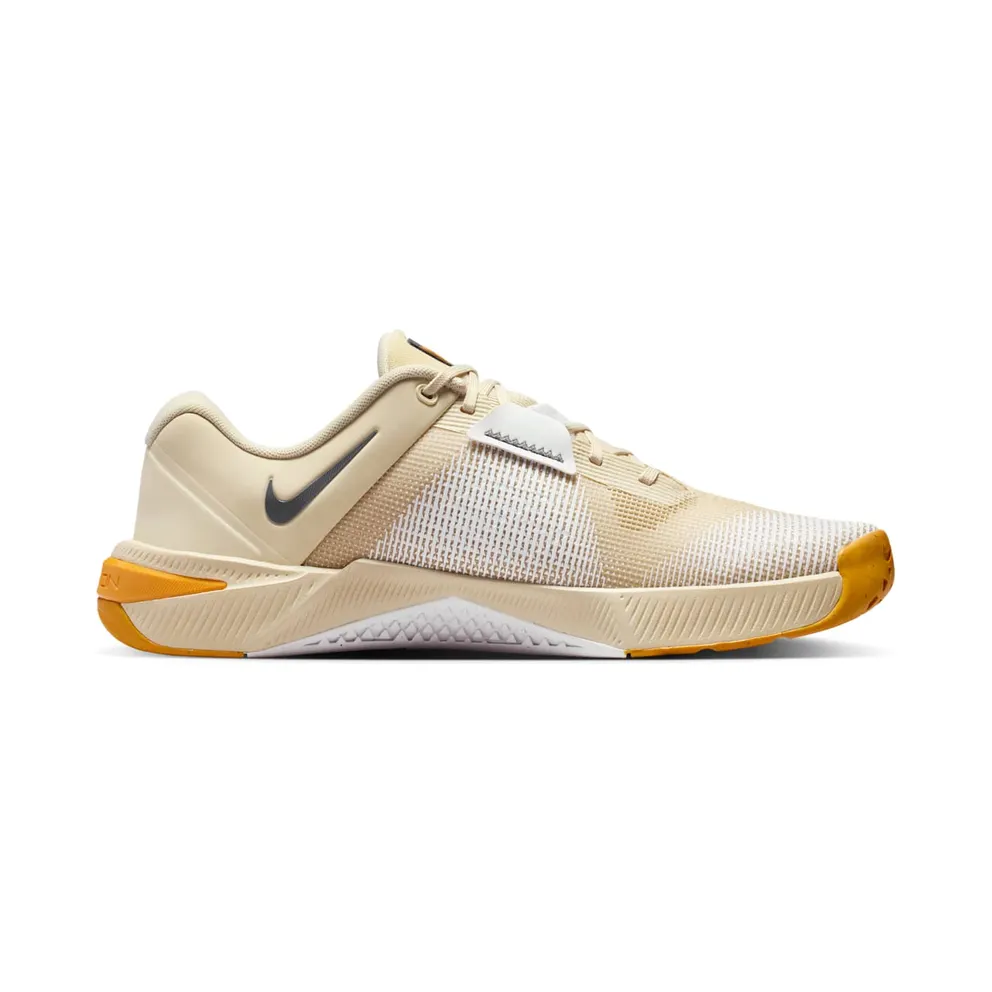 Nike Metcon 10 “Light Khaki Gold Leaf Grey” (HJ1875-201)